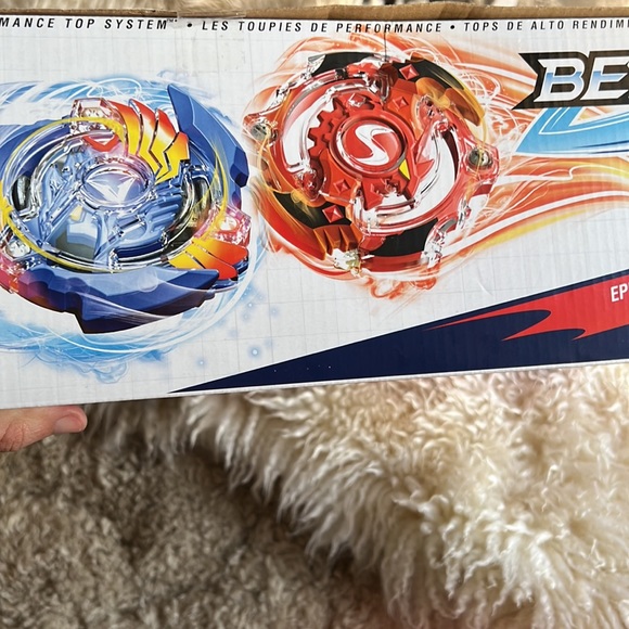 Beyblade Burst Epic Rivals Battle Set - Picture 3 of 7